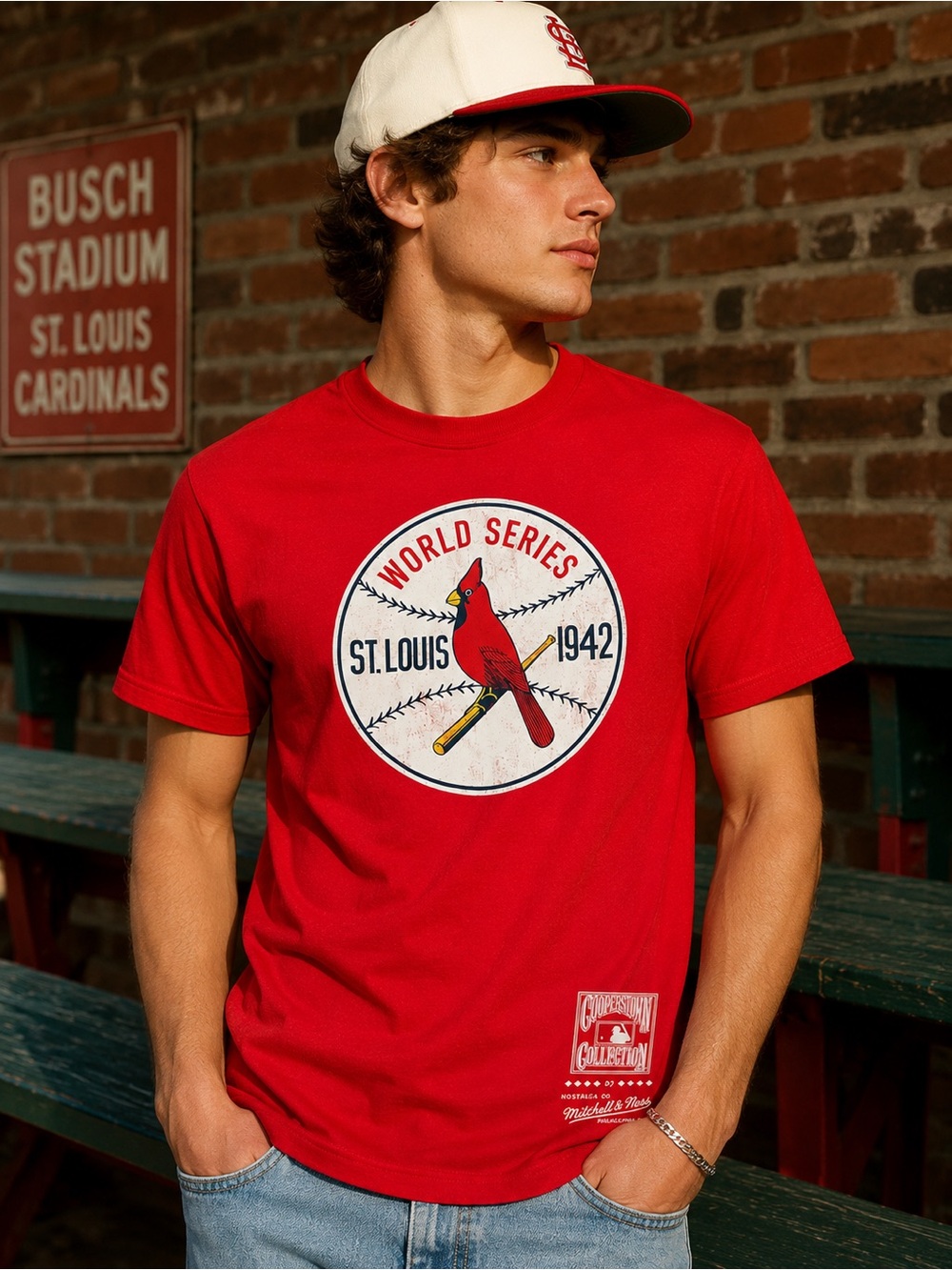 NWT Mitchell & Ness Men’s Red Cardinals 1942 World Series Tee Medium
